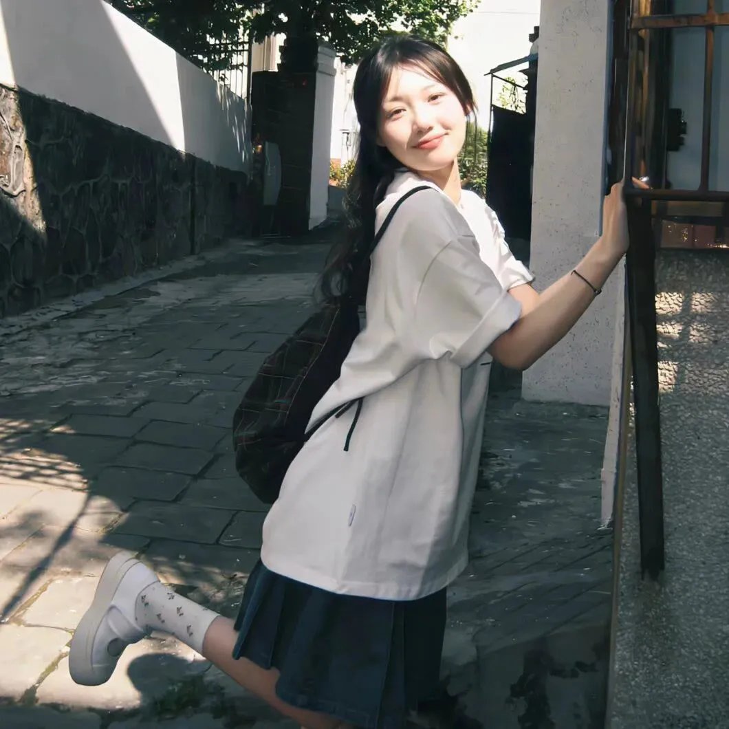 裙底春